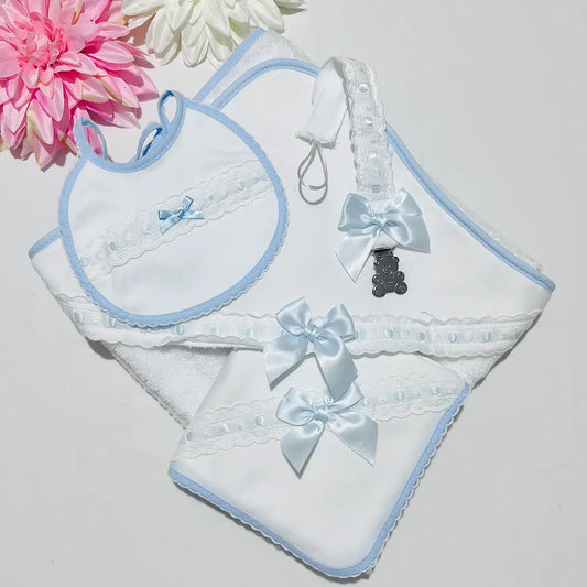 Conjunto de toalha de banho, babete, fralda e prende chupeta para bebé