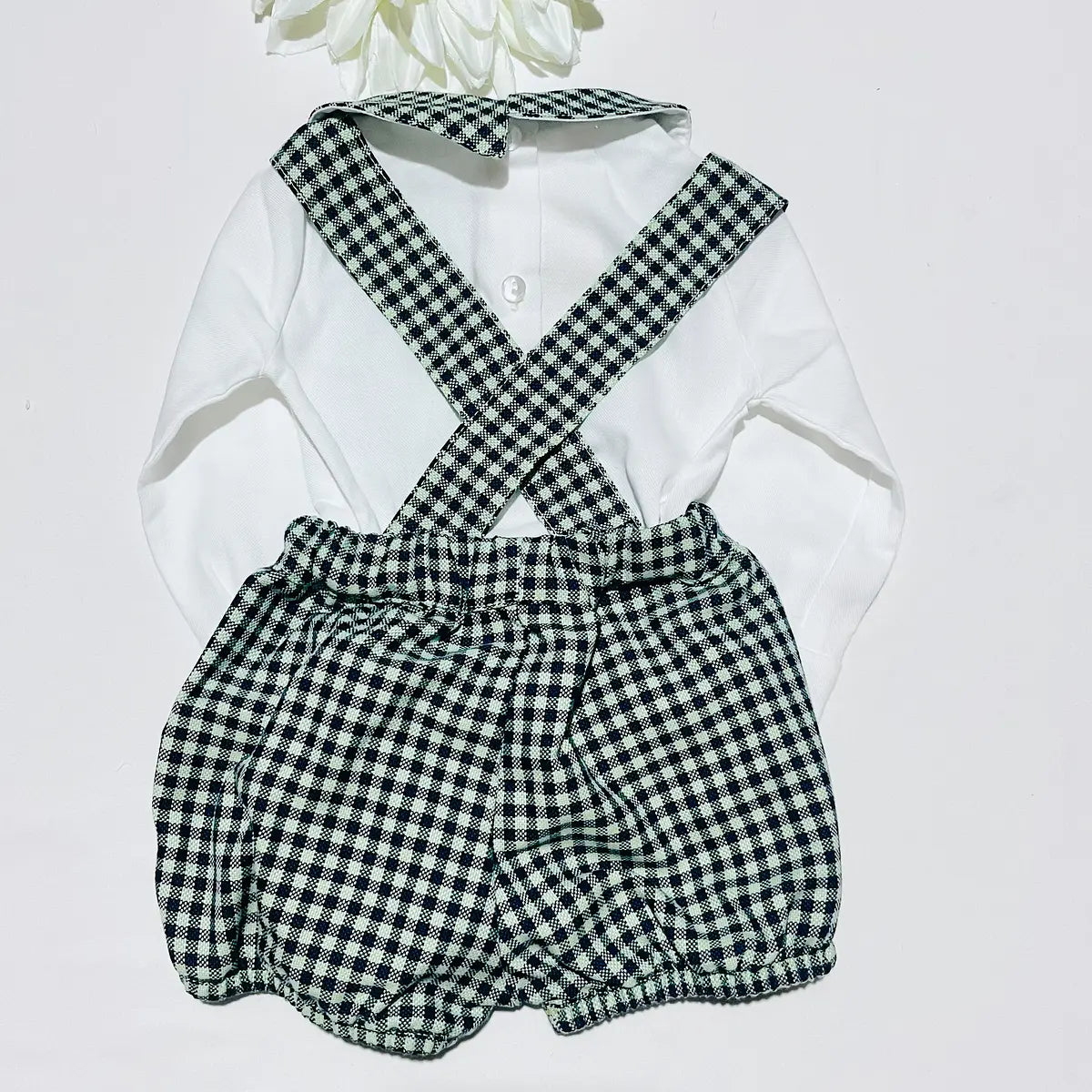 Conjunto jardineira e body xadrez