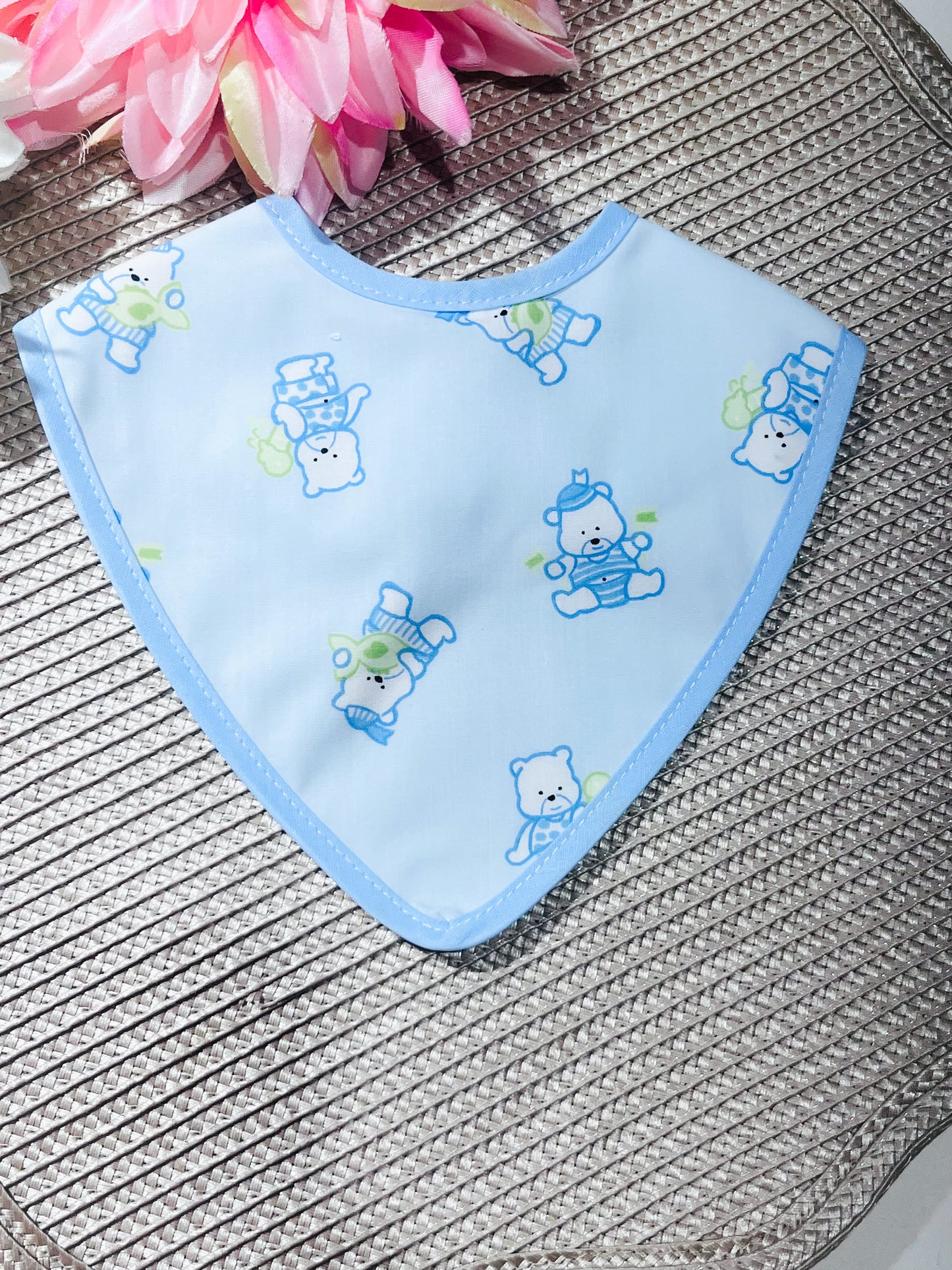 Bandana de bebé impermeável - Varios padrões e cores