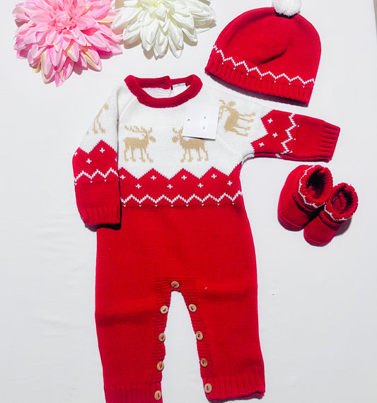 Conjunto bebé - Macacão, botas e gorro de malha