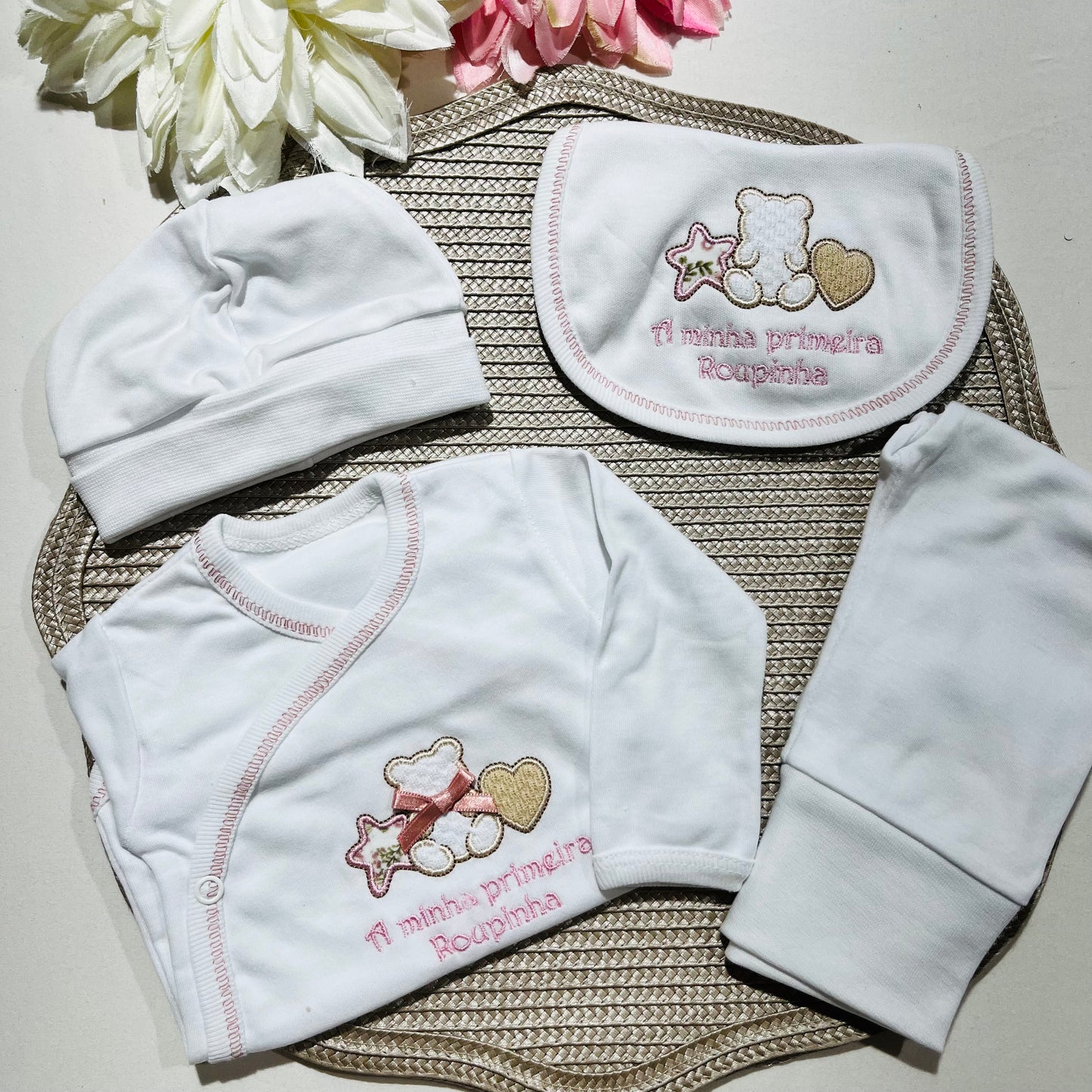 Primeira roupinha em algodão para recém-nascido - Rosa velho- Urso