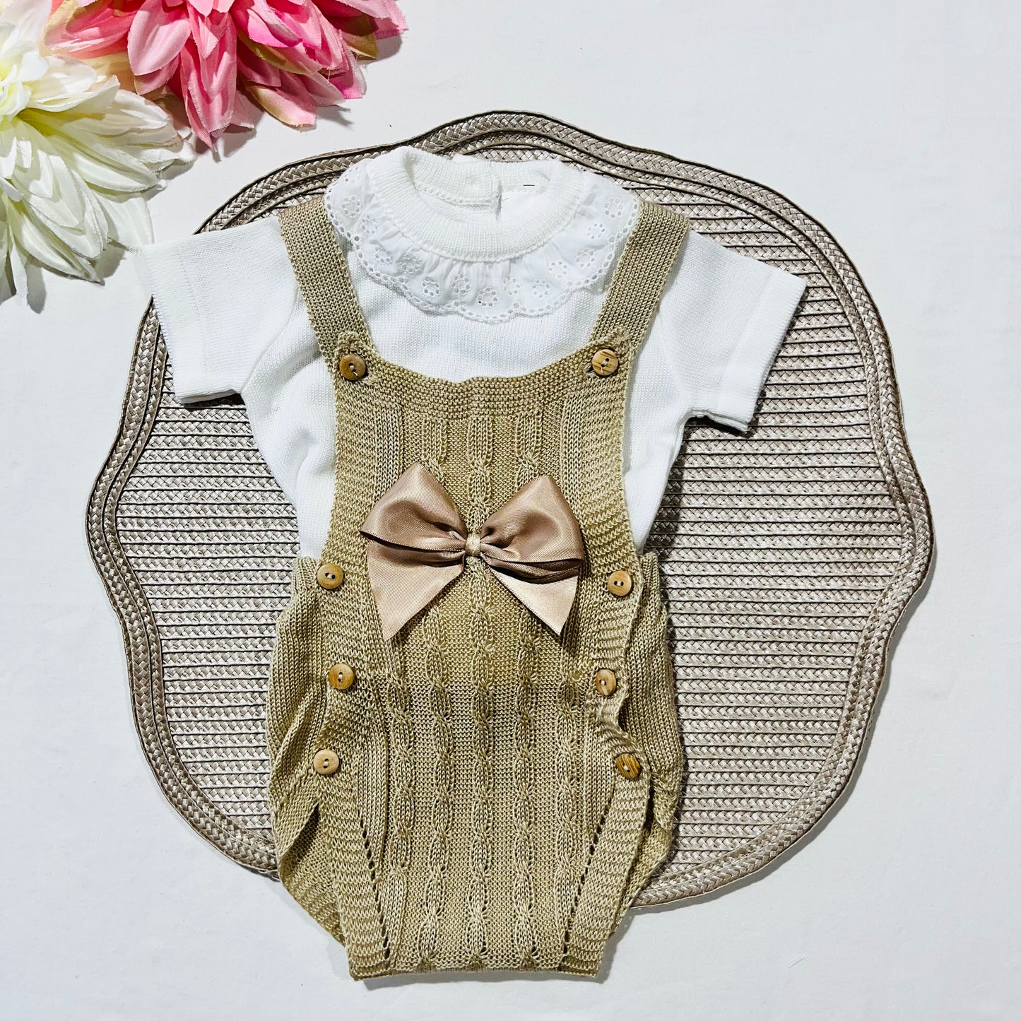 Conjunto saída de maternidade para bebé - Conjunto Laço de bebé em malha - Areia - 2 peças