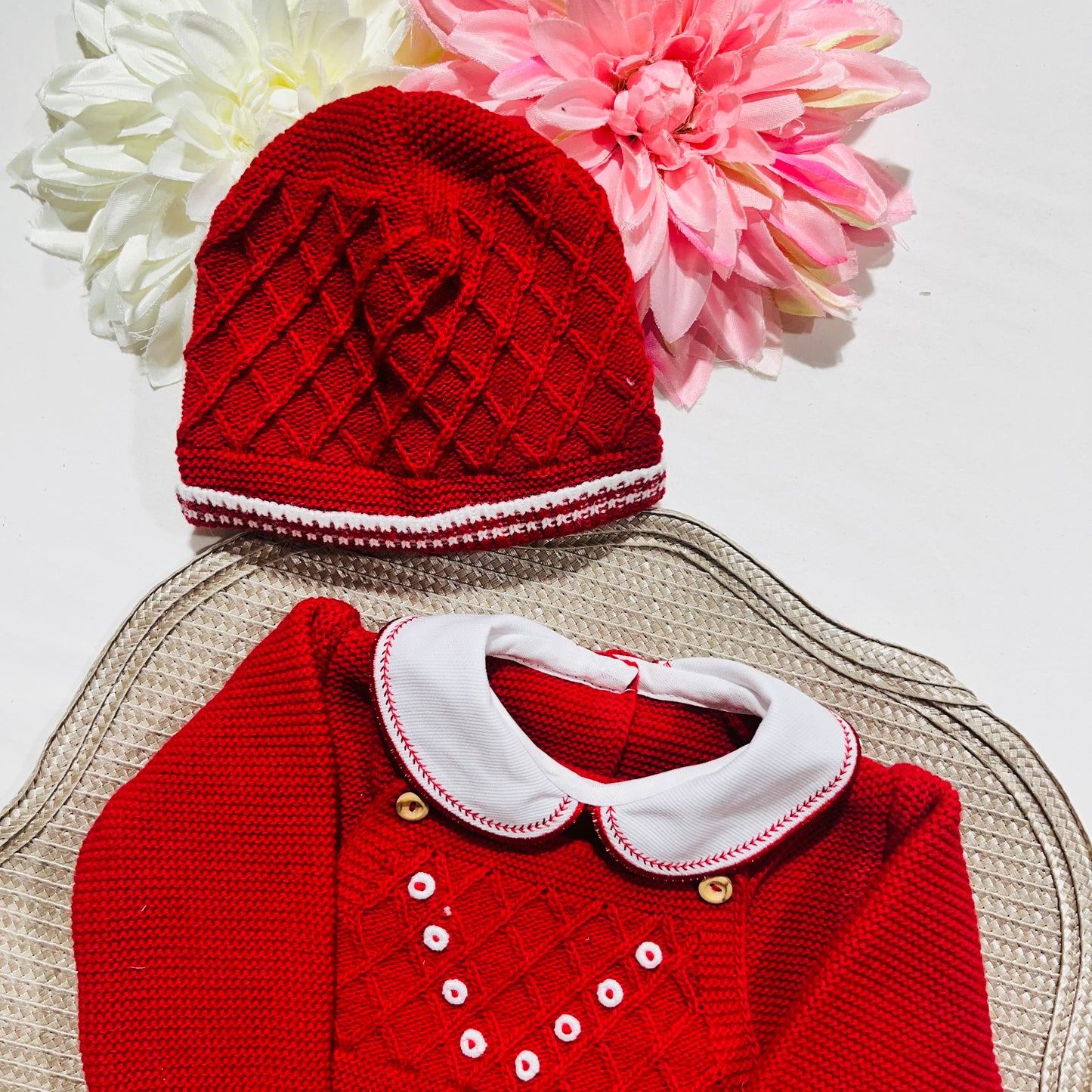 Conjunto saída de maternidade para bebé - Fofo, camisola e gorro em malha