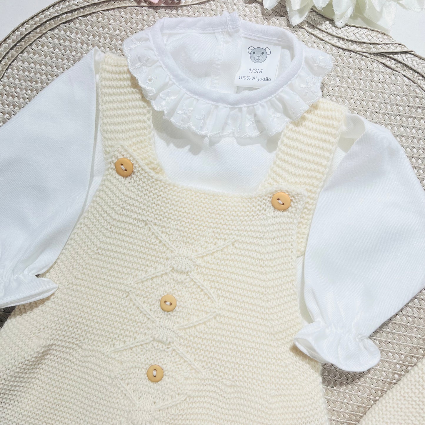Conjunto de bebé menina em malha - 3 peças - 1/3M - Areia