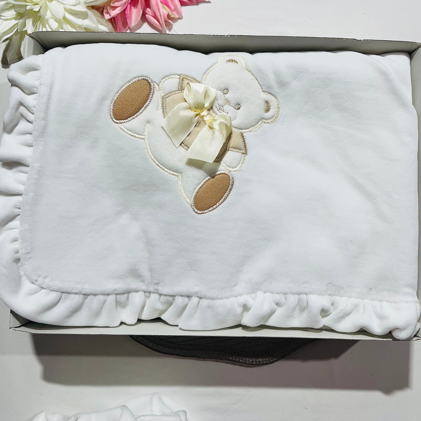 Conjunto em veludo - Manta + Babygrow + Gorro - 1M - Pérola
