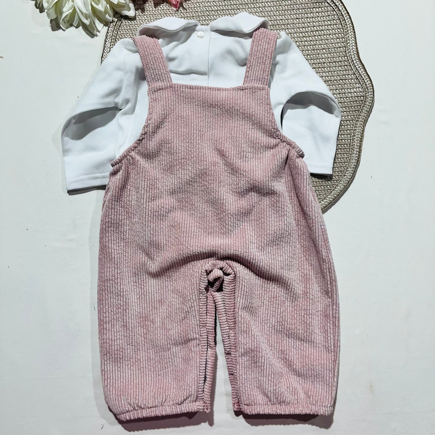 Conjunto Margarida em bombazina - jardineira e camisa - 6 e 12M - Rosa velho