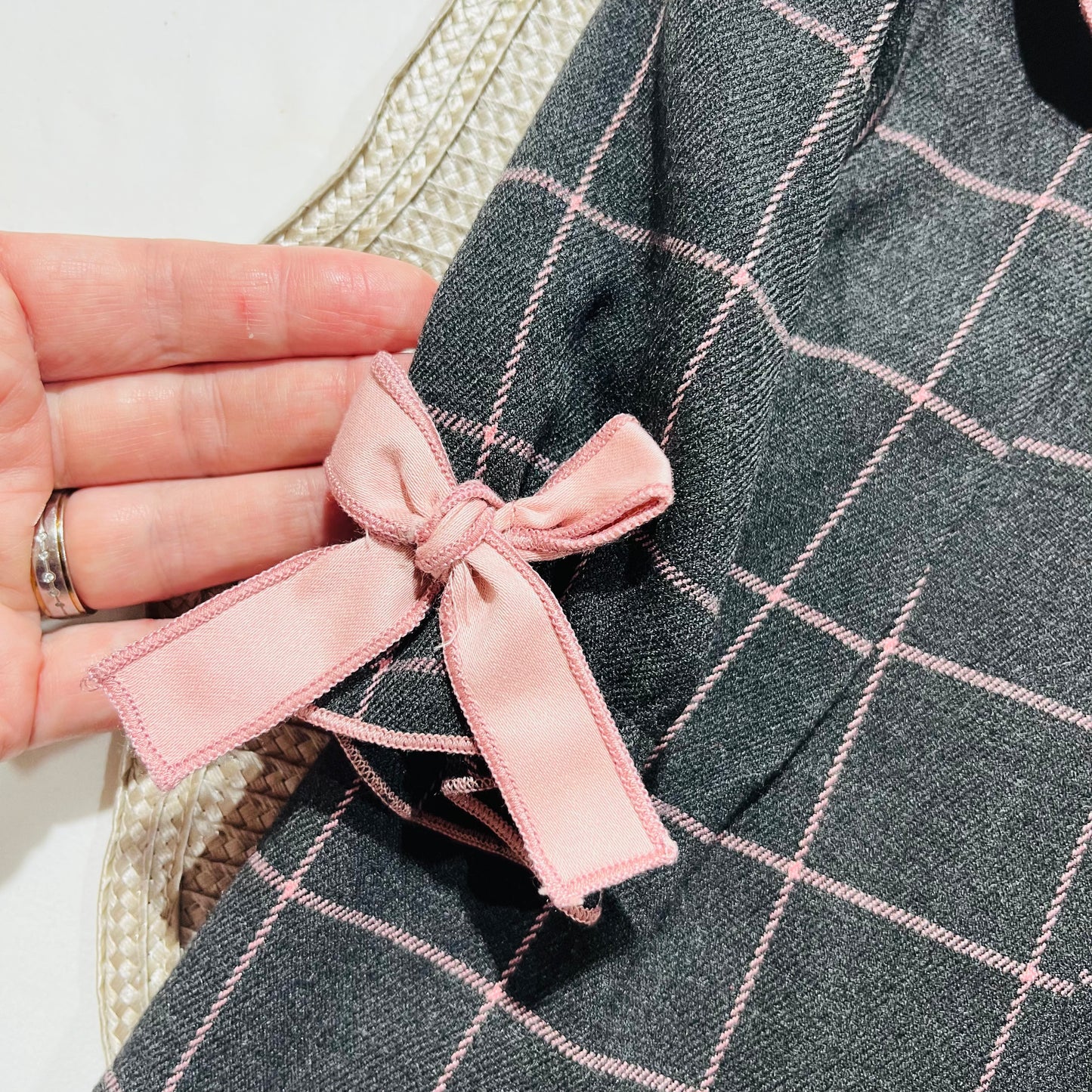 Vestido para bebé com renda e laço  - 3 e 6M