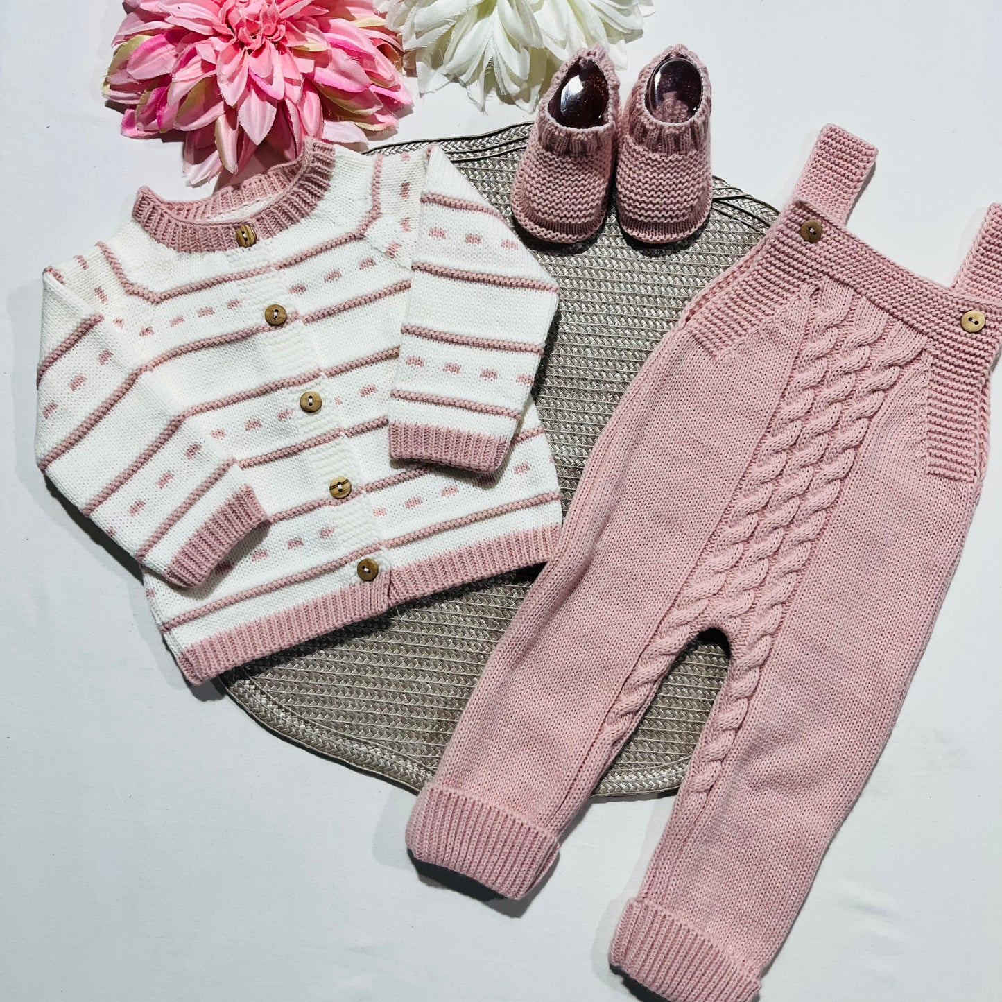 Conjunto Mimo para bebé - Casaco + Jardineira + Carapins - 1 aos 6M