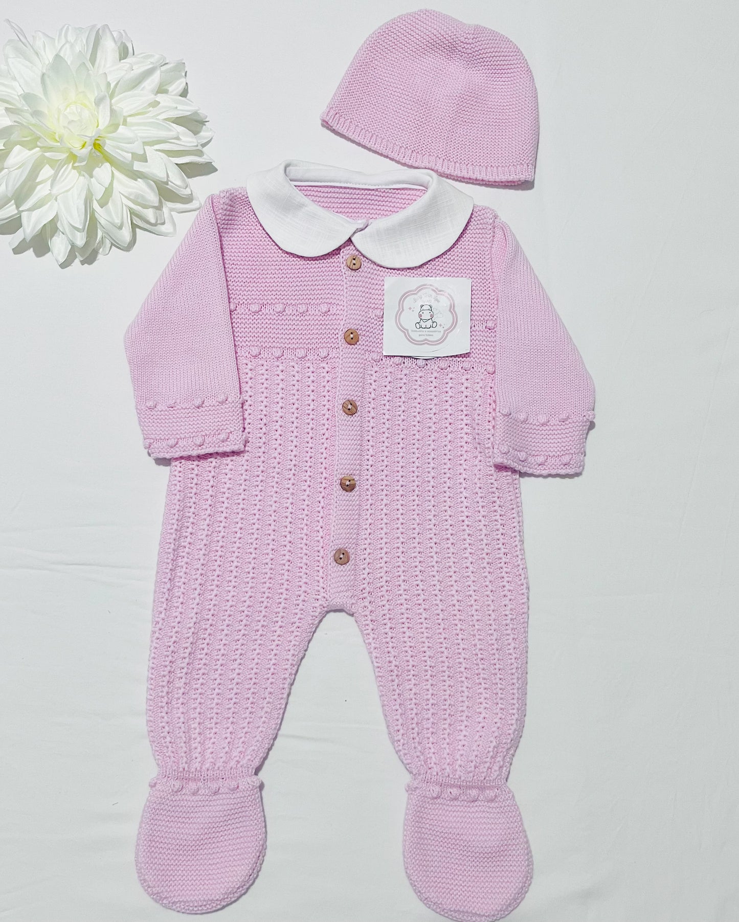 Conjunto de bebé em algodão, macacão e gorro malha