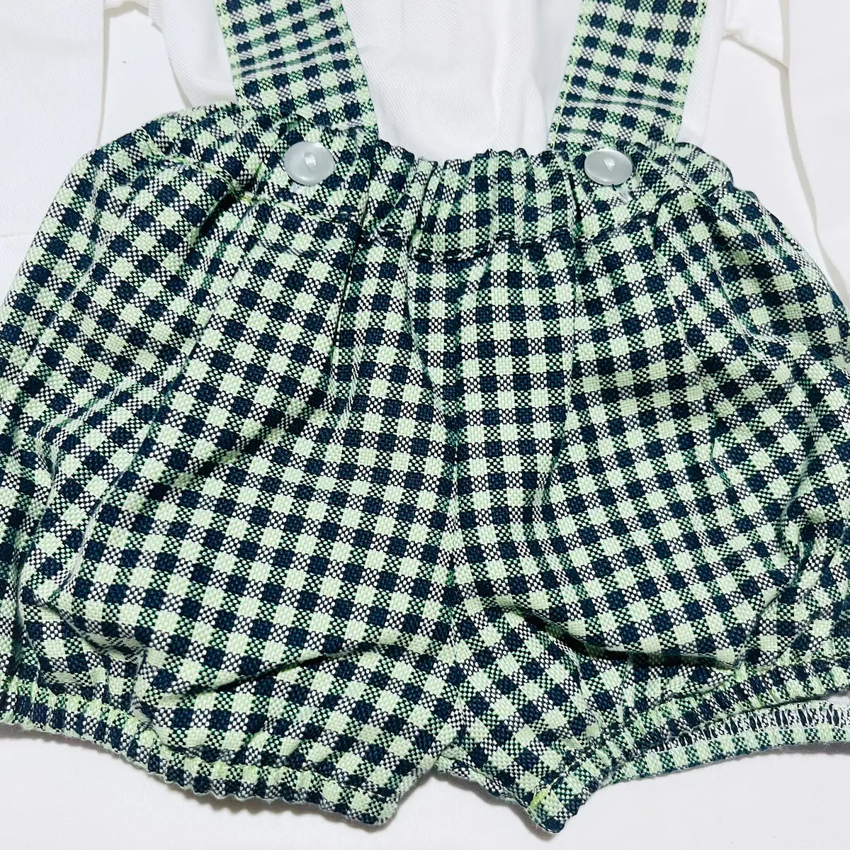 Conjunto jardineira e body xadrez