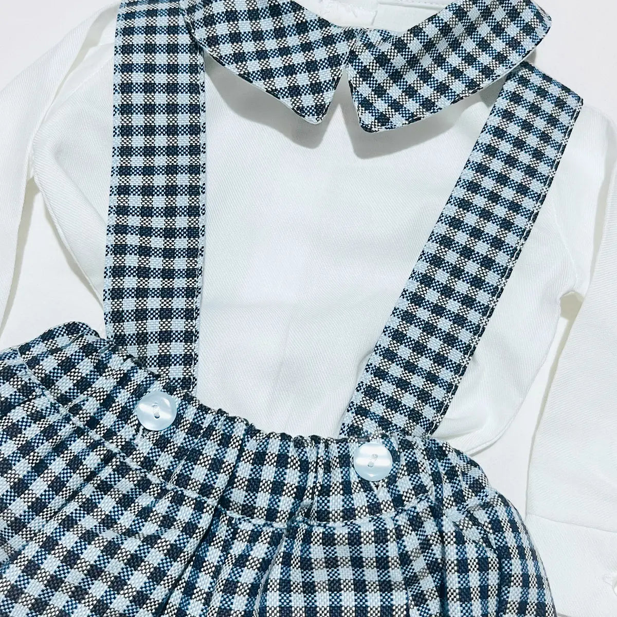 Conjunto jardineira e body xadrez