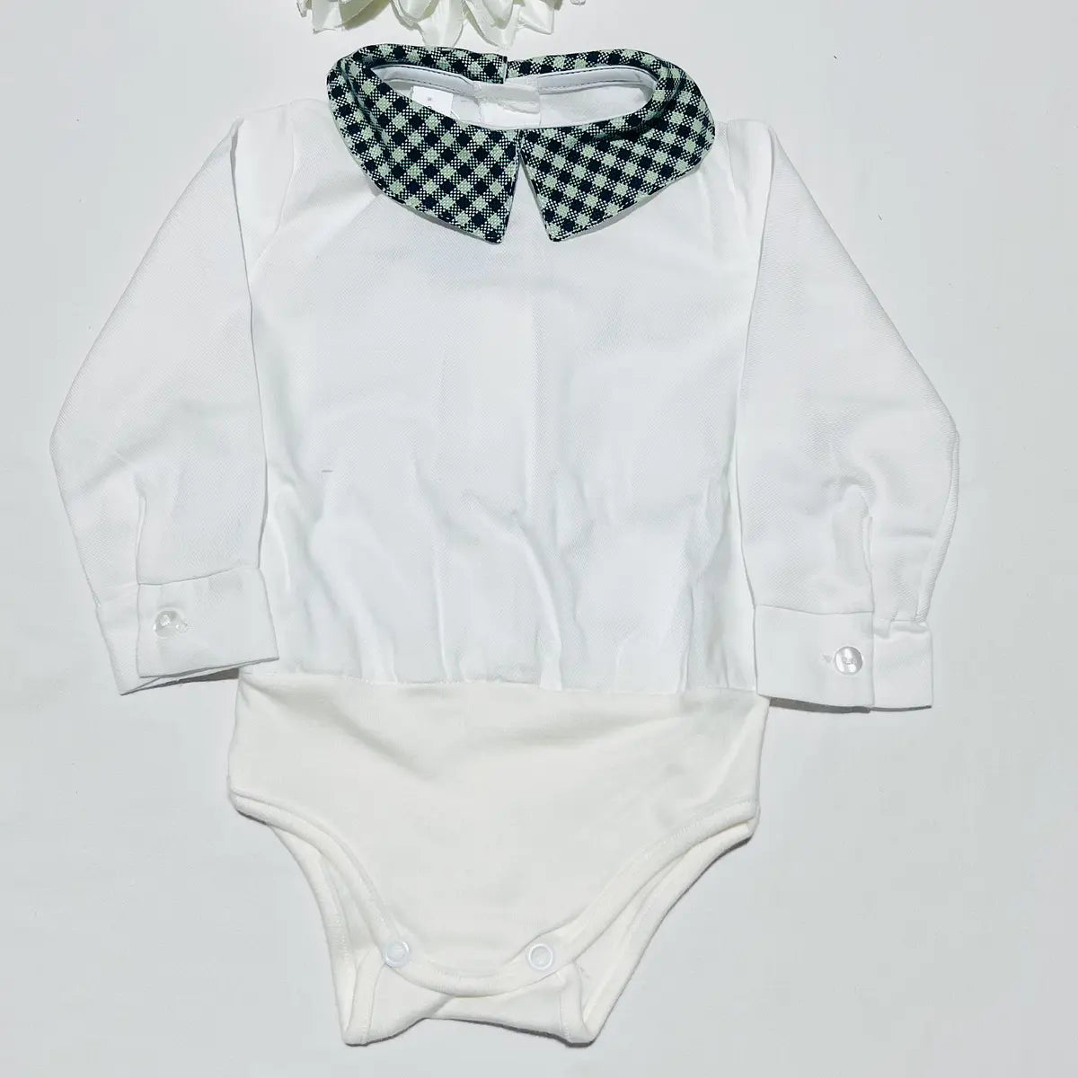 Conjunto jardineira e body xadrez