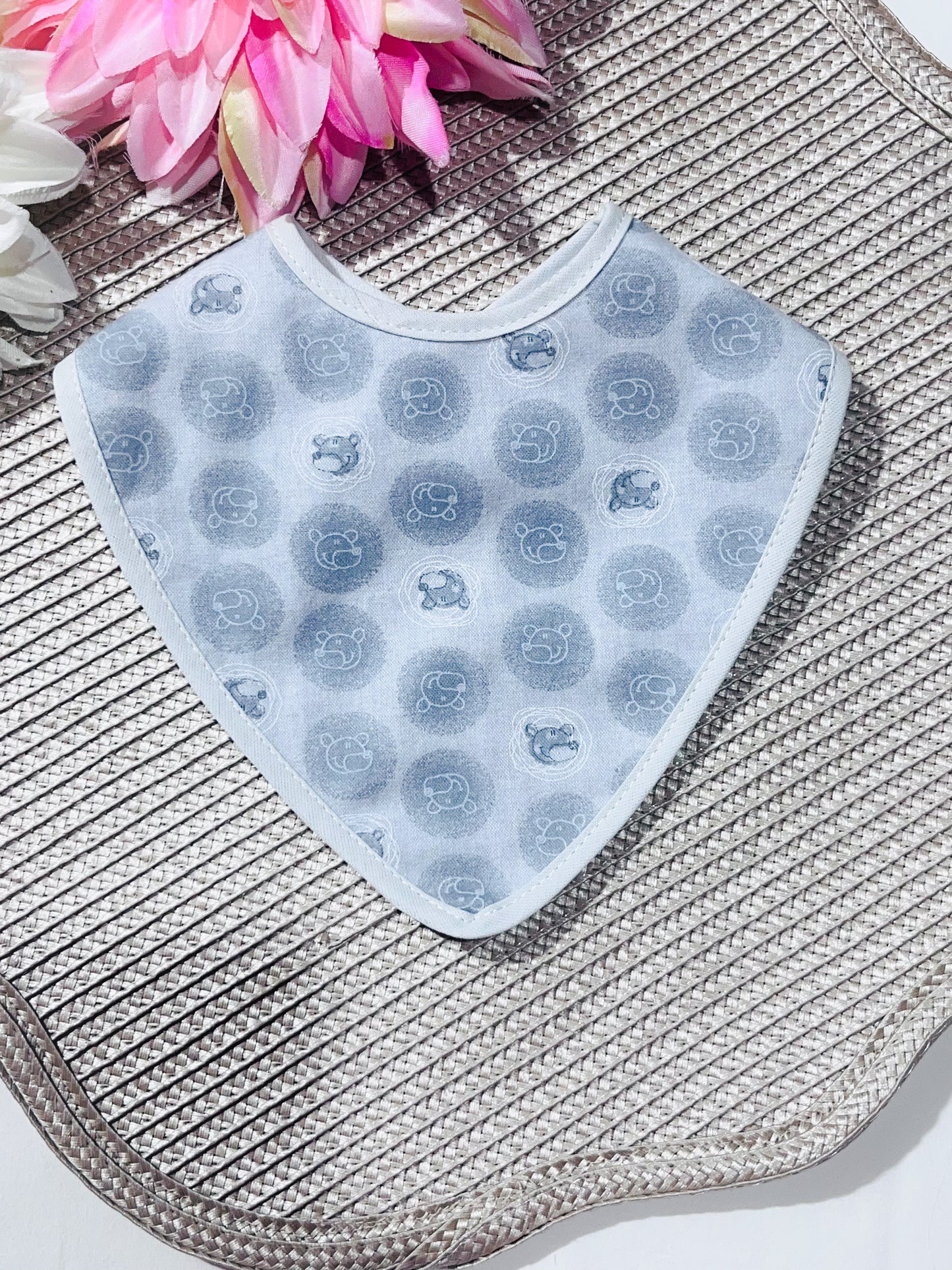 Bandana de bebé impermeável - Varios padrões e cores