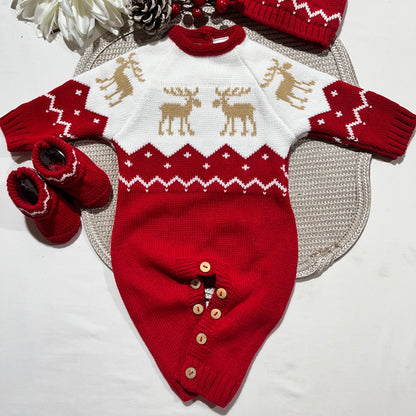 Conjunto bebé - Macacão, botas e gorro de malha