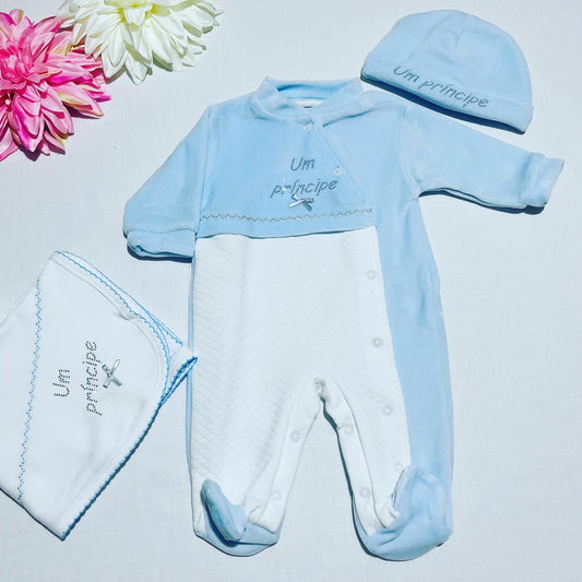 Conjunto Recém nascido - Babygrow, gorro e fralda azul
