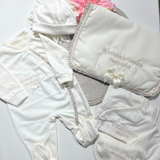 Primeira roupinha em algodão para recém-nascido - Pérola- Flor