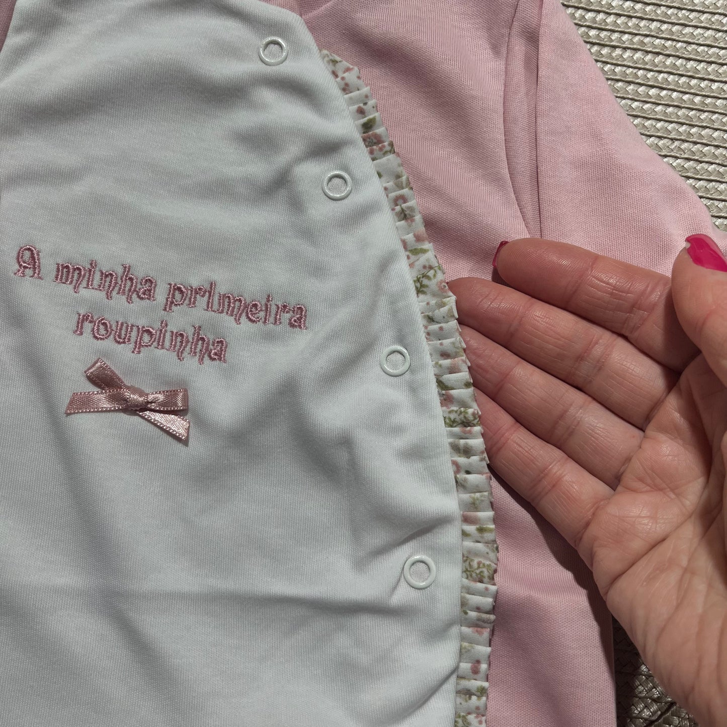 Primeira roupinha em algodão para recém-nascido - Rosa velho- Flor