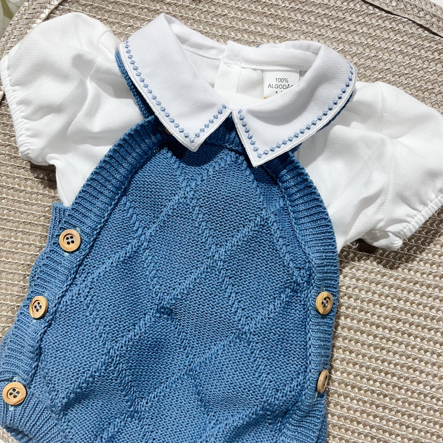 Conjunto de bebé em malha - Fofo e camisa em algodão