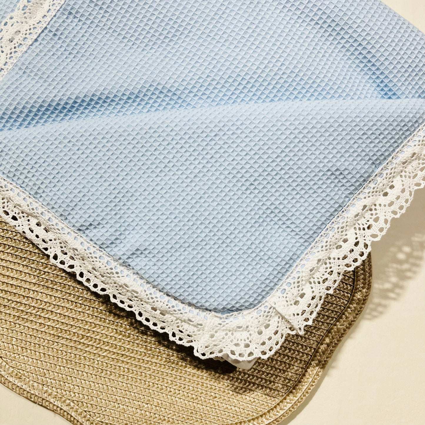Manta wafle de bebé com renda - 100% algodão  - várias cores - Com ou Sem personalização