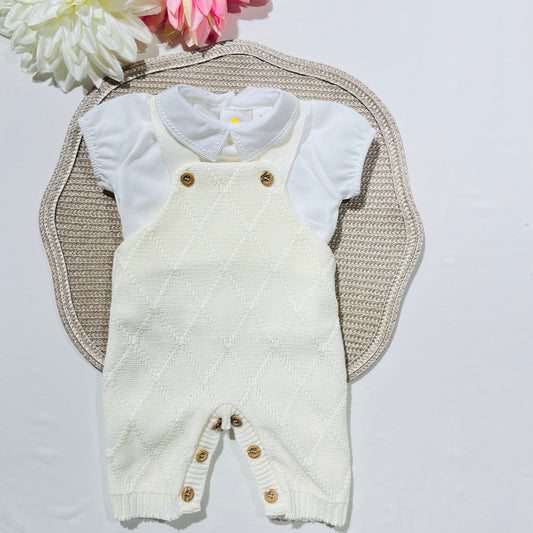 Conjunto de bebé em malha - Jardineira e camisa em algodão