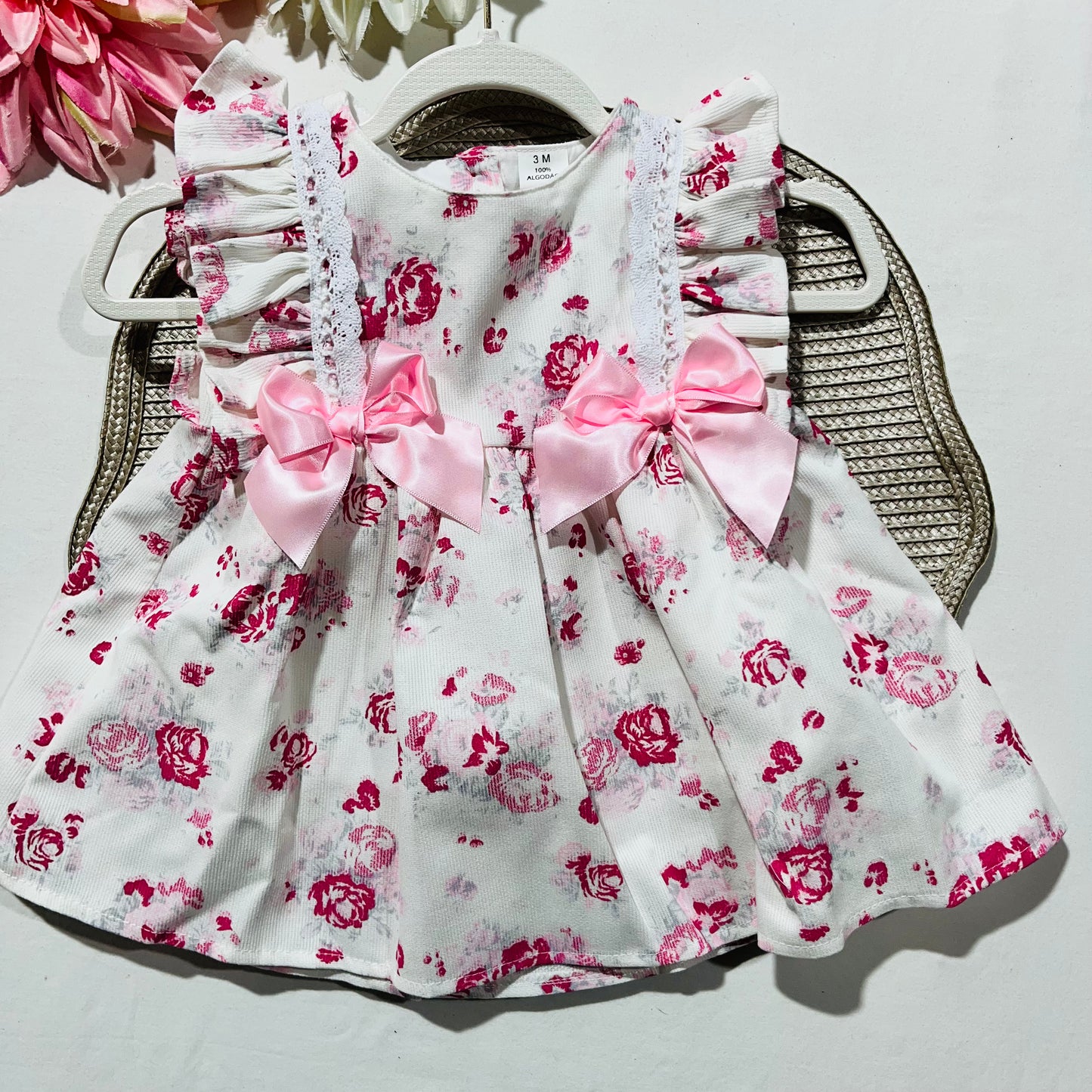 Vestido e chapėu para bebé - Lili