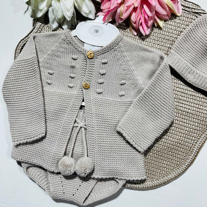 Conjunto saída de maternidade para bebé - Casaco, tapa-fraldas e gorro - Areia