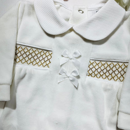 Babygrow em veludo Favo de mel - Pérola - 3 e 6 meses