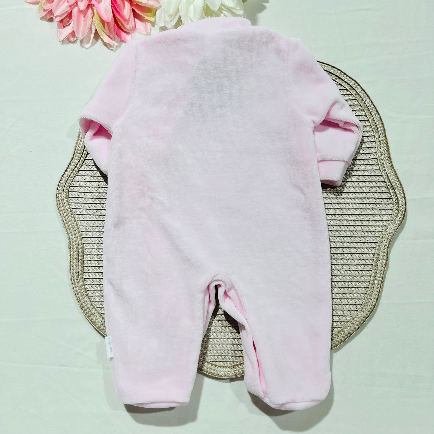 Babygrow Love em veludo para bebé