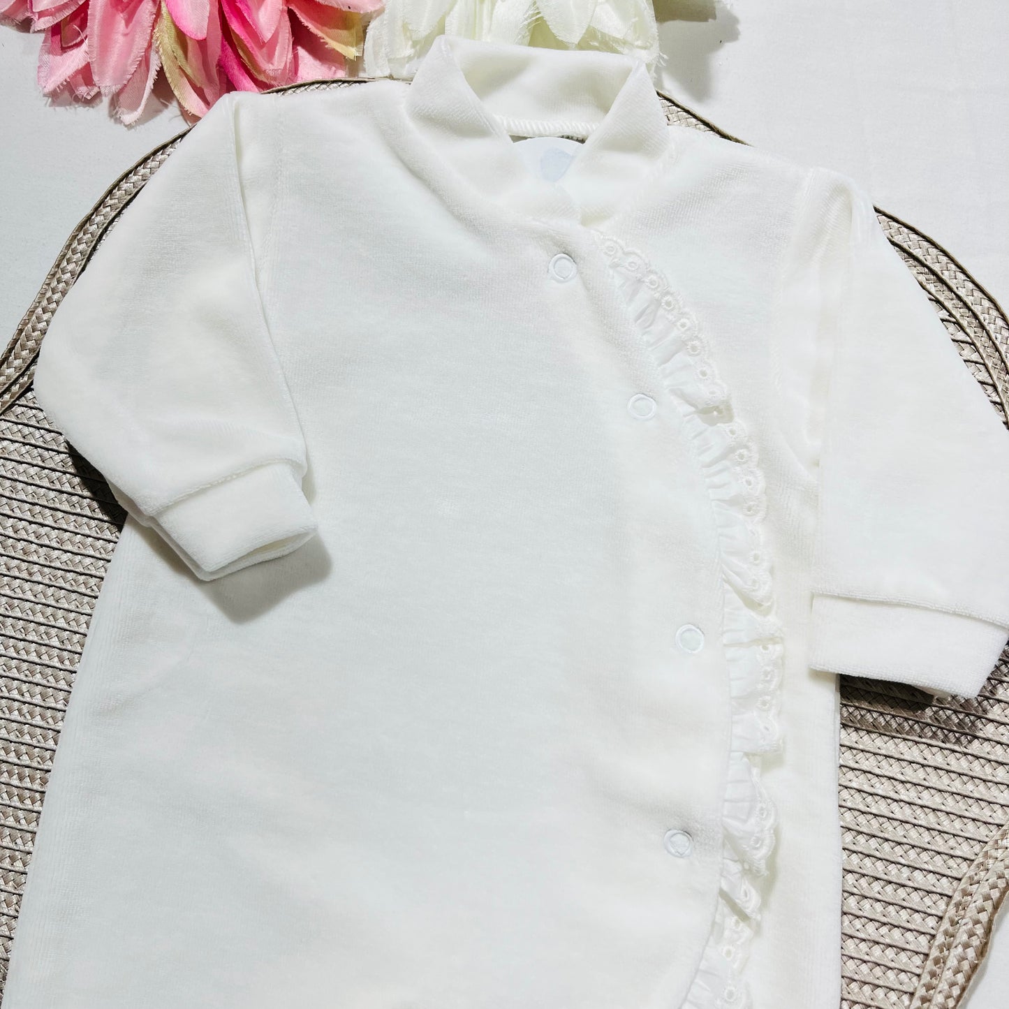 Babygrow Love em veludo para bebé