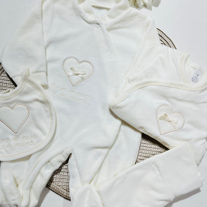 Conjunto primeira roupinha recém nascido  em Veludo - Amor
