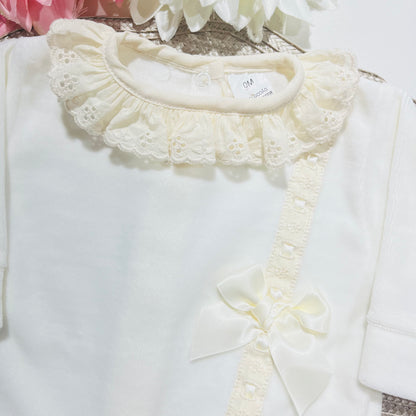 Babygrow em veludo bordado inglês clássico - Pérola - 0,1 e 2M