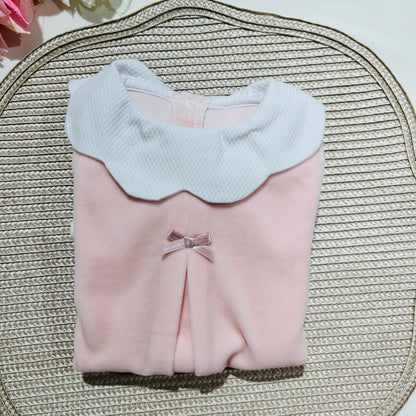 Babygrow em veludo com gola pique