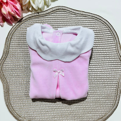Babygrow em veludo com gola pique
