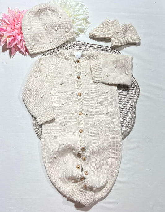 Conjunto macacão pompom - 3 peças - Areia