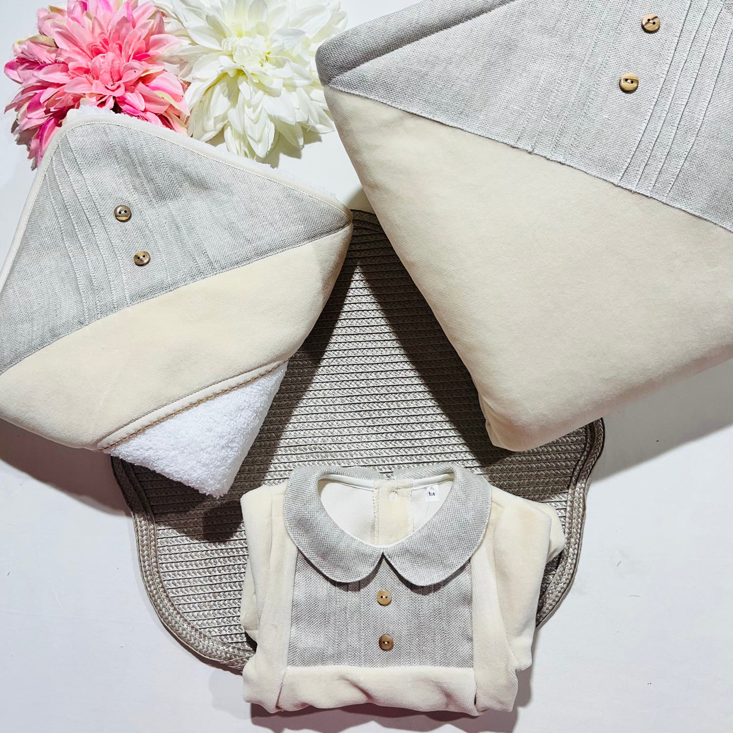 Babygrow em veludo - Linho - Qualidade PREMIUM - 1 e 3M - Bege