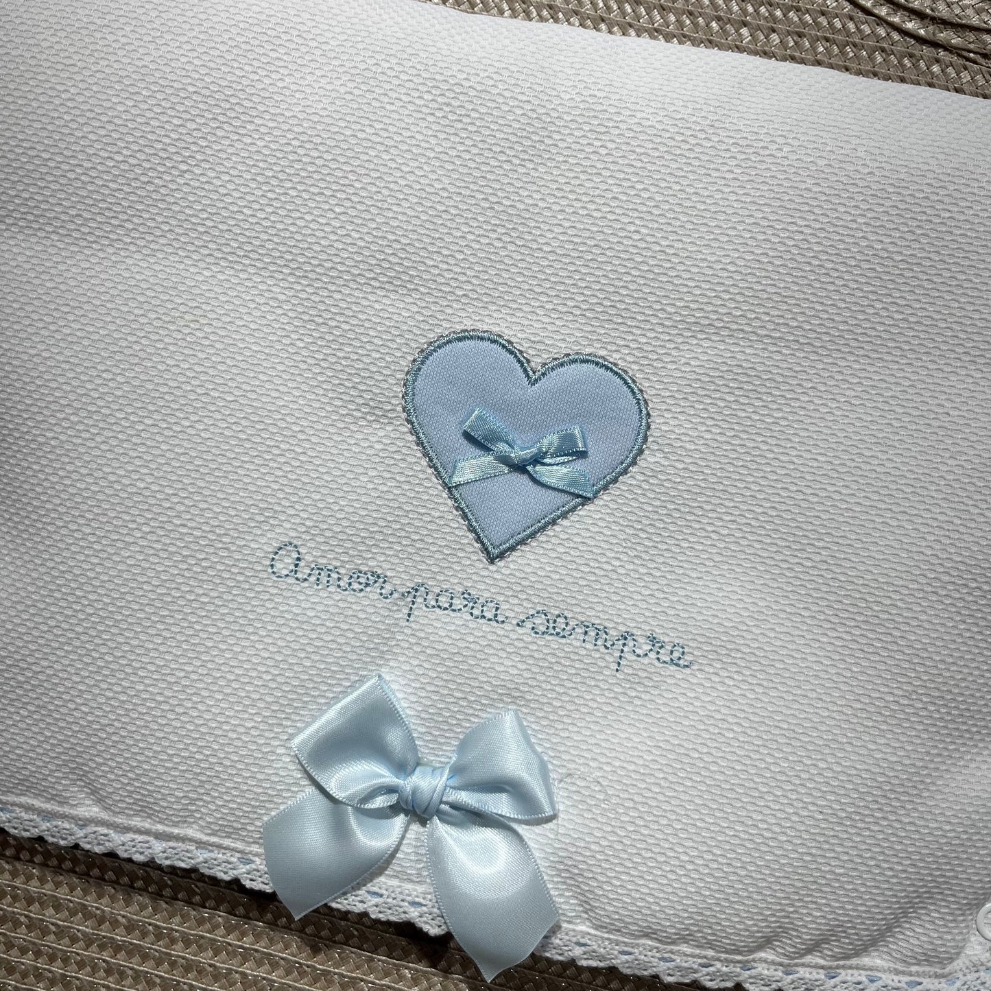 Primeira roupinha em veludo para recém-nascido - Azul bebé - Amor