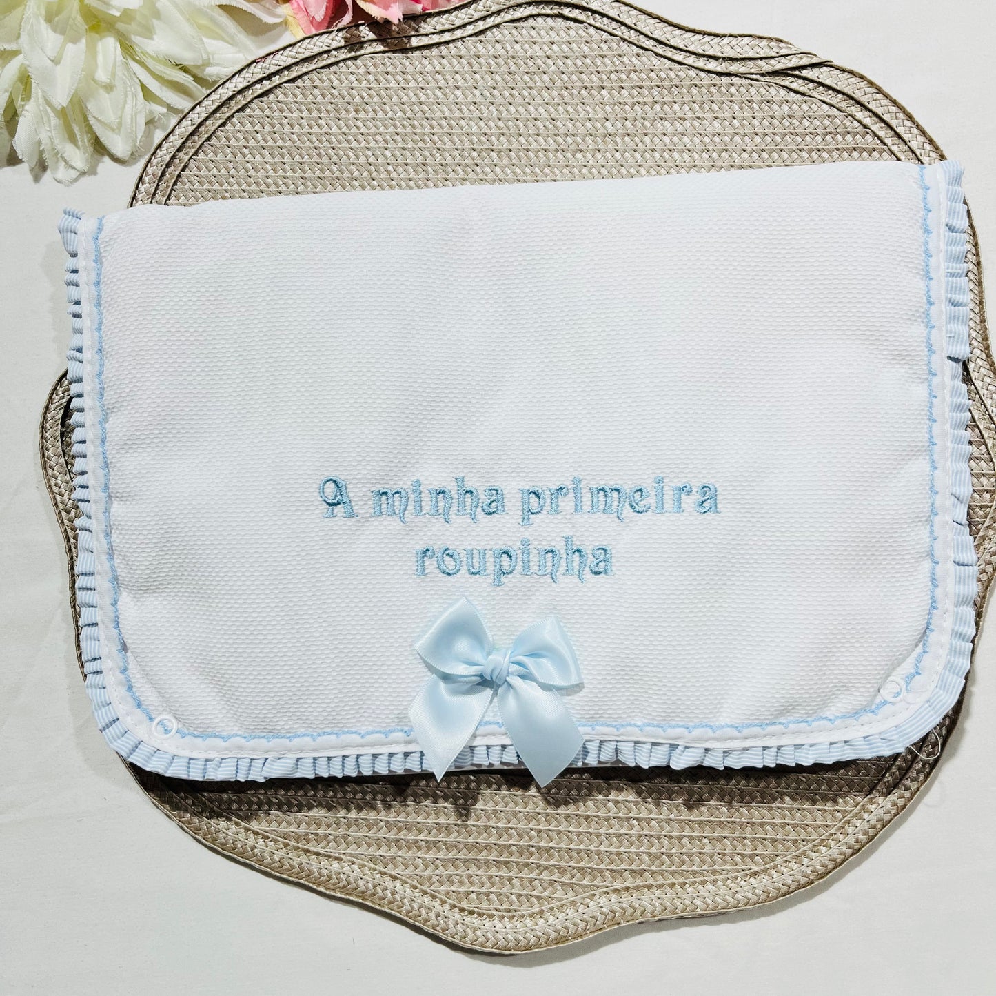 Primeira roupinha em veludo para recém-nascido - Azul bebé