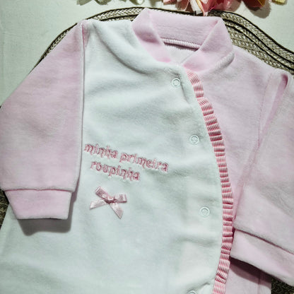 Primeira roupinha em veludo para recém-nascido - Rosa bebé
