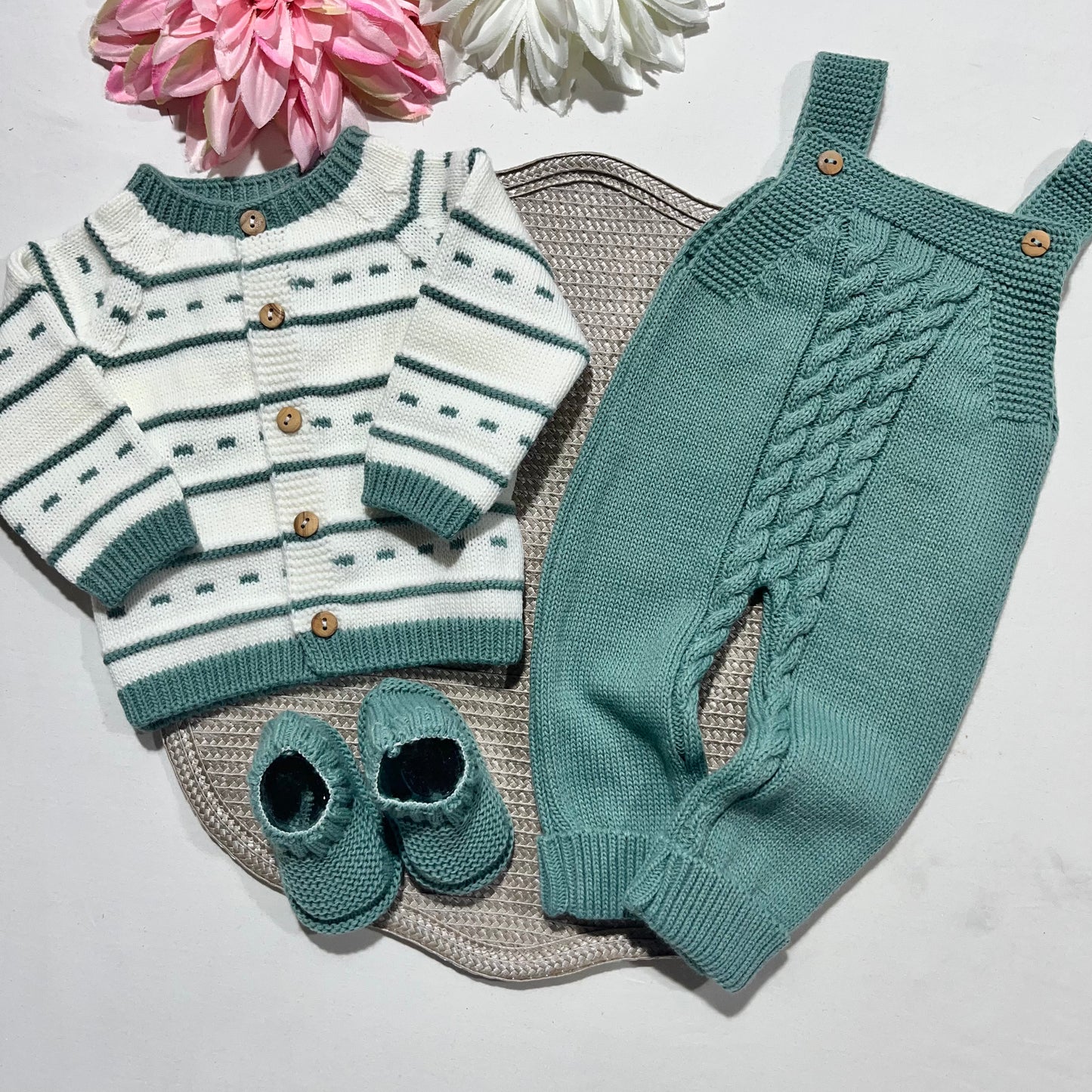Conjunto Mimo para bebé - Casaco + Jardineira + Carapins - 1 aos 6M