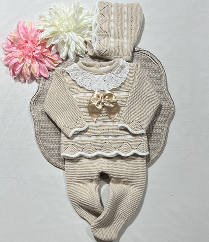 Conjunto em malha para bebé, Clara - 1/3M - Areia