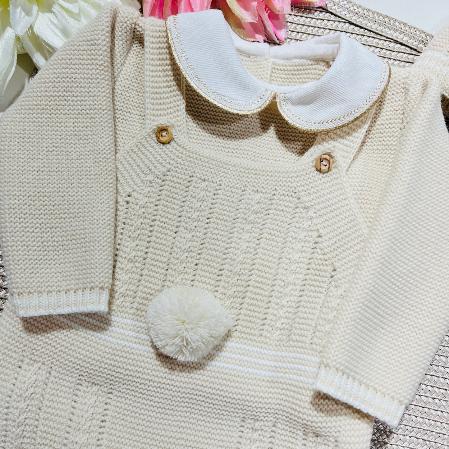 Conjunto Pompom de malha  para bebé - Areia - 0/2M