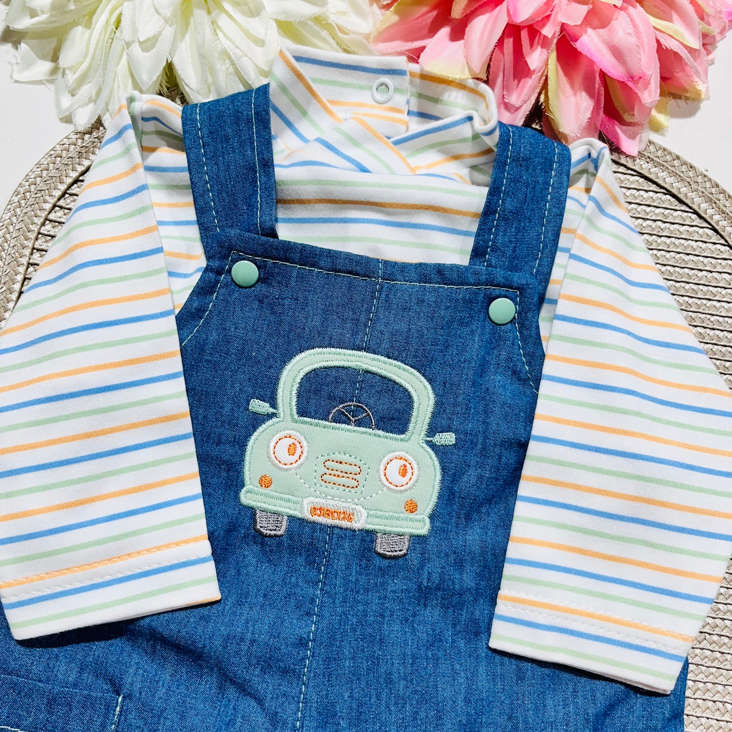 Conjunto jardineira para bebé - Carrinho