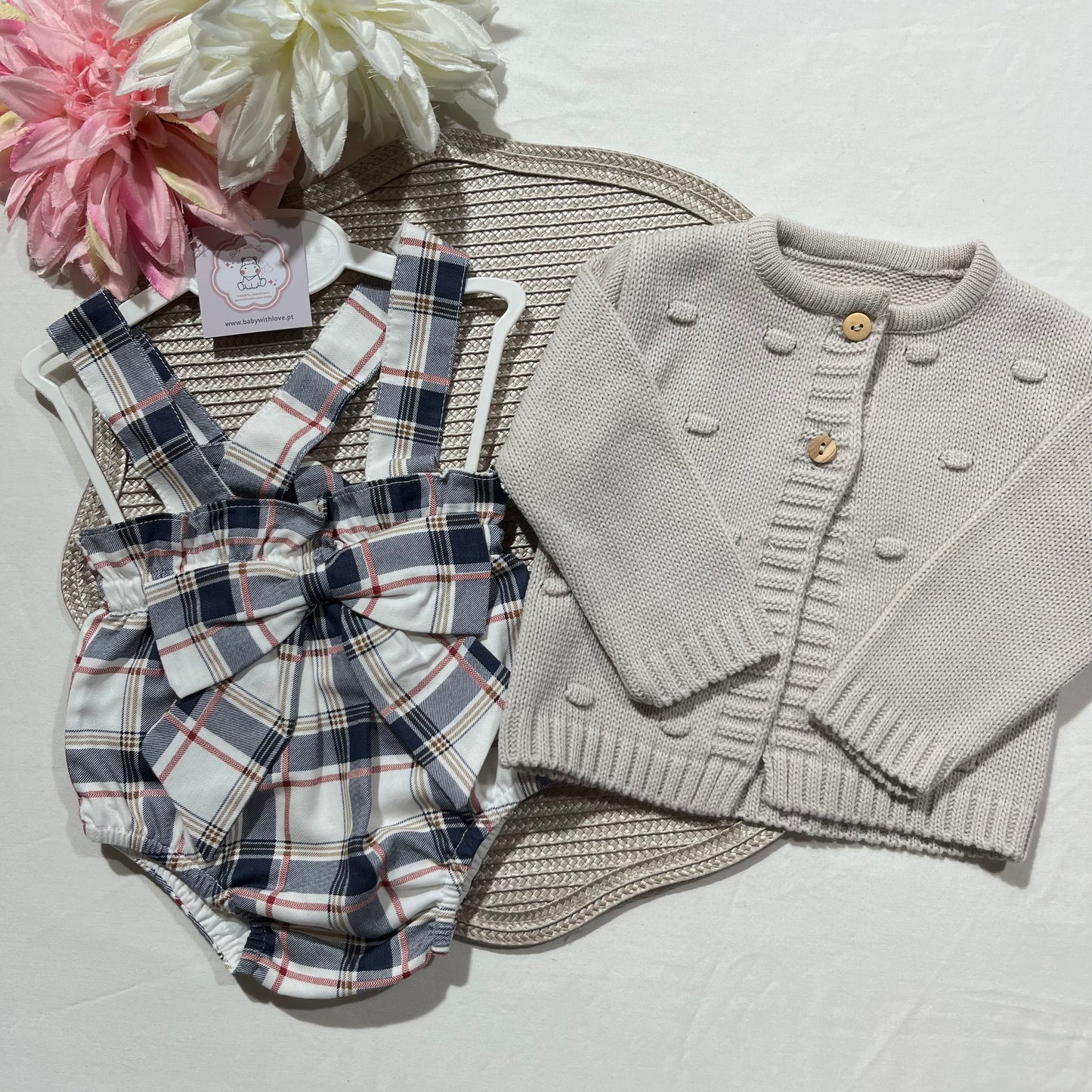 Conjunto Casaco e fofo com laço para bebé - 1 aos 12M