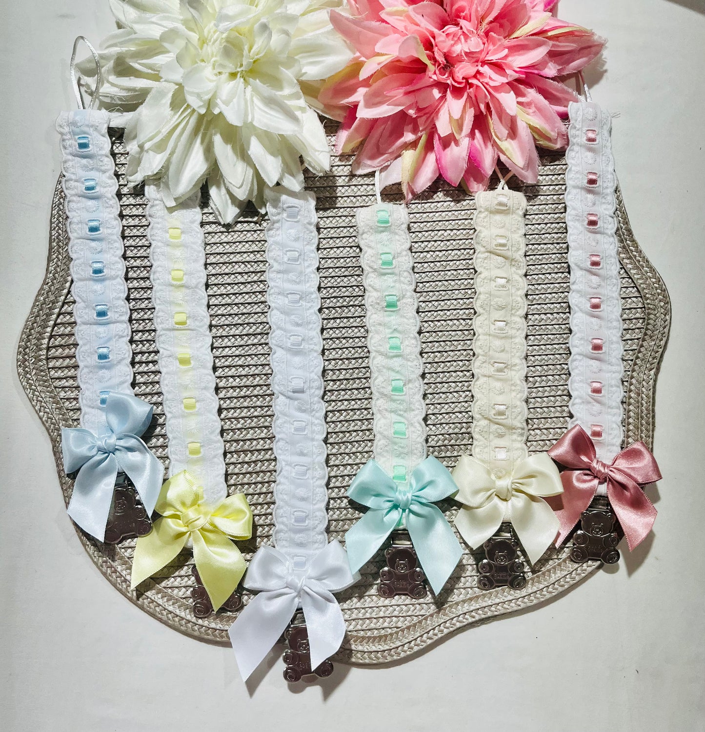 Prende Chupeta - Laço