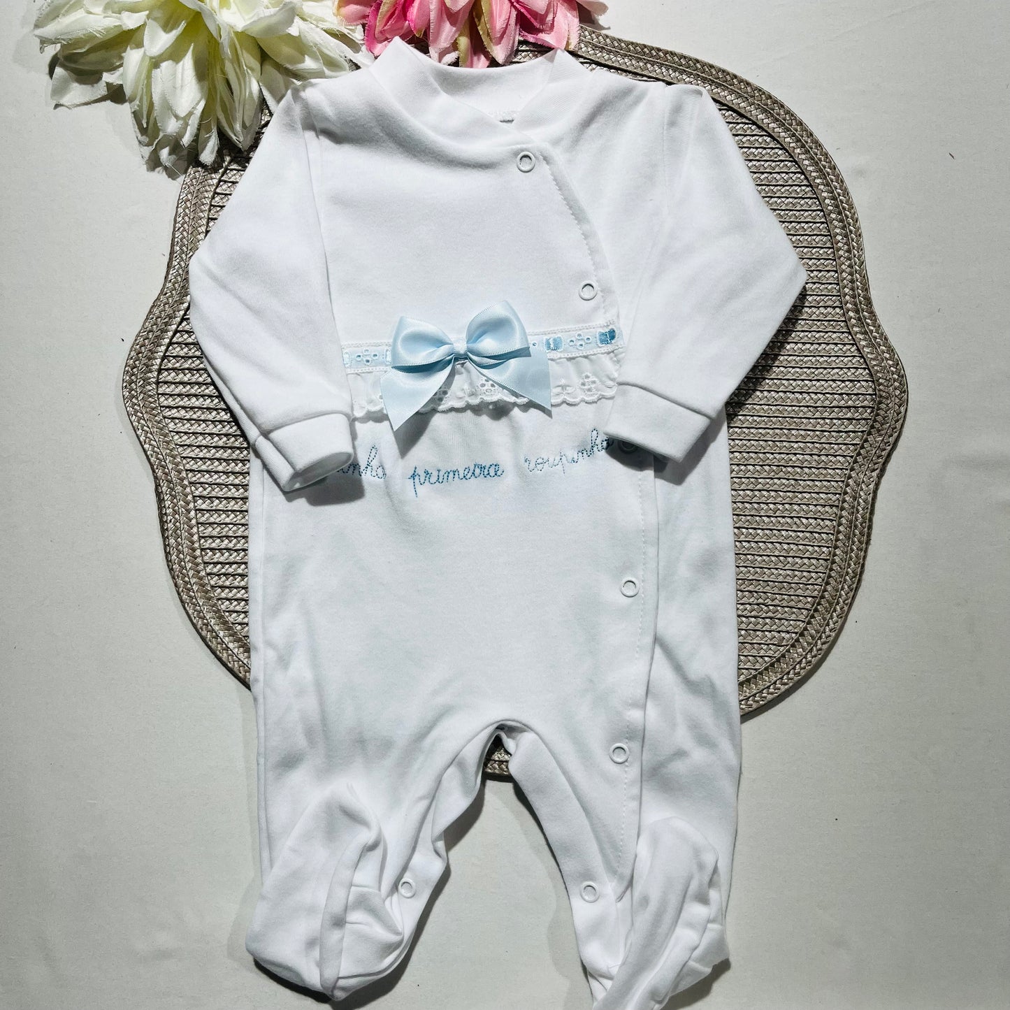 Primeira roupinha branco para recém-nascido - Algodão com bordado inglês
