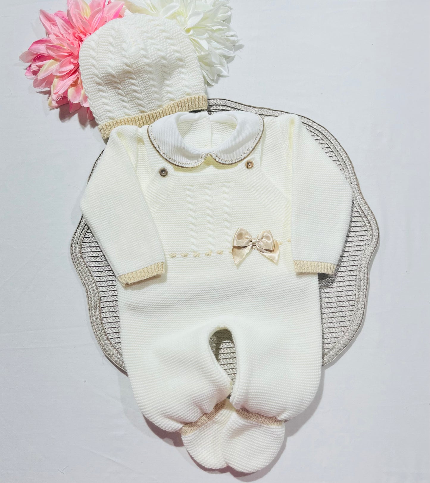 Conjunto Camélia para bebés-  1/3M