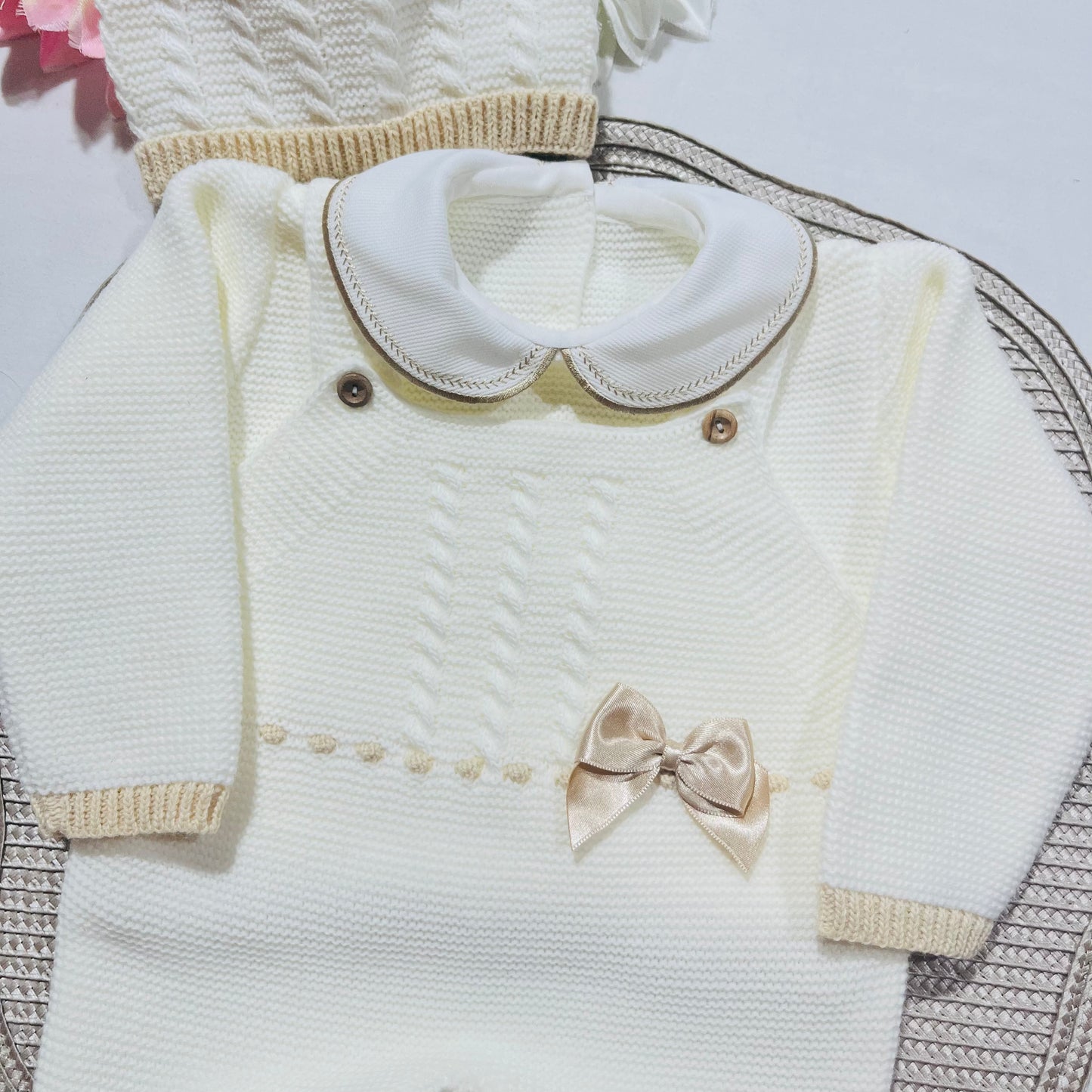 Conjunto Camélia para bebés-  1/3M