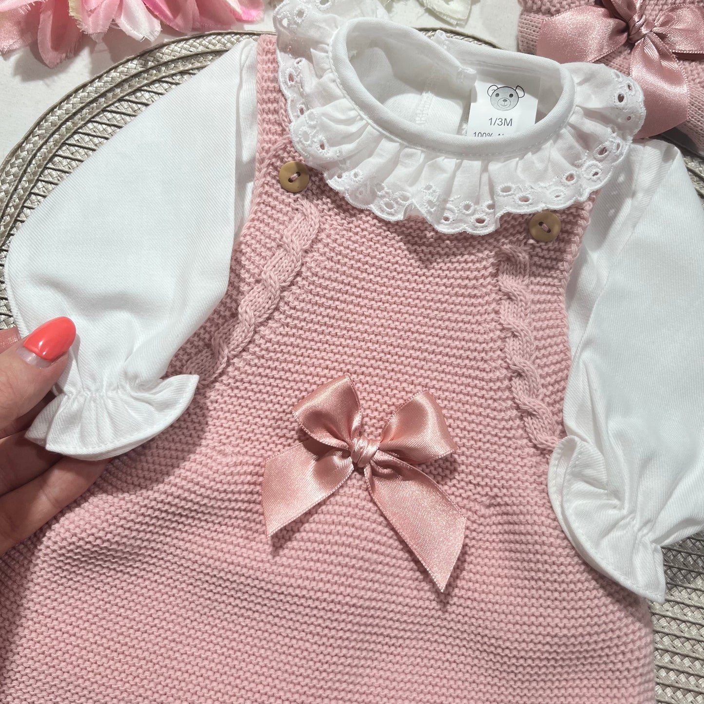Conjunto Éloise para bebé - Vestido, camisa e touca. - 1/3M