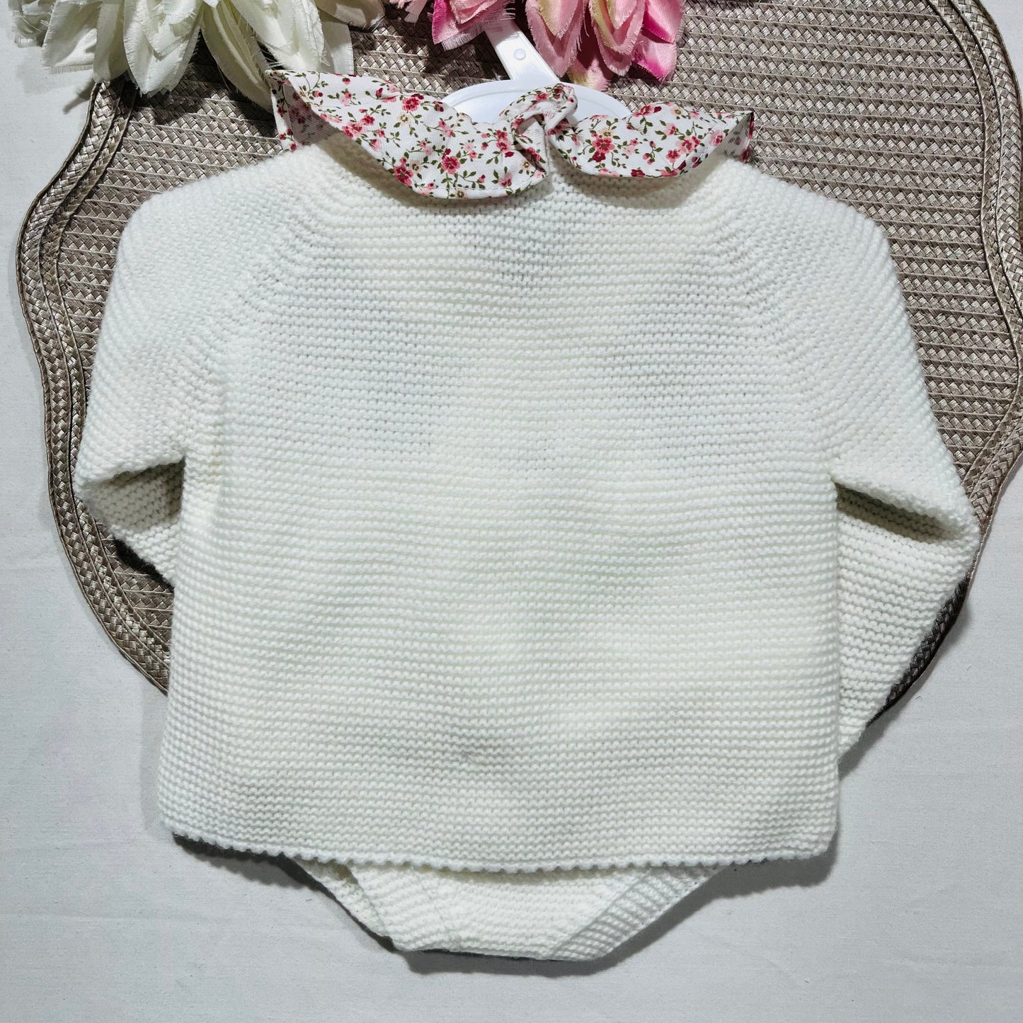 Conjunto Flor em malha para bebé - 1 aos 12M - Pérola