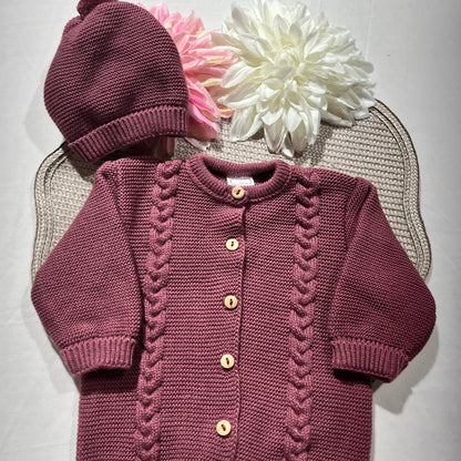 Conjunto macacão e gorro para bebé - 1M - Beringela